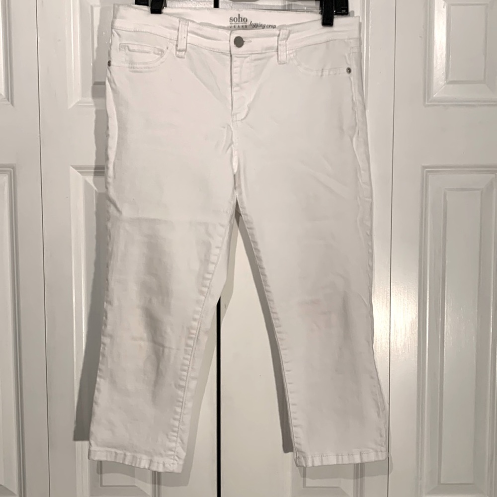 Comfortable white cropped pants by New York & company